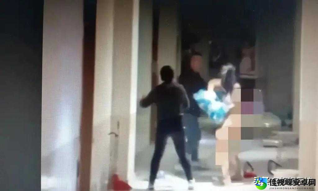 裸体学院事件背后的真相：当争议成为舆论裹挟