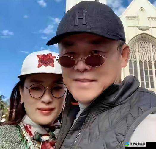 古董商裸体被偷拍事件：社会风气与人性底线的较量