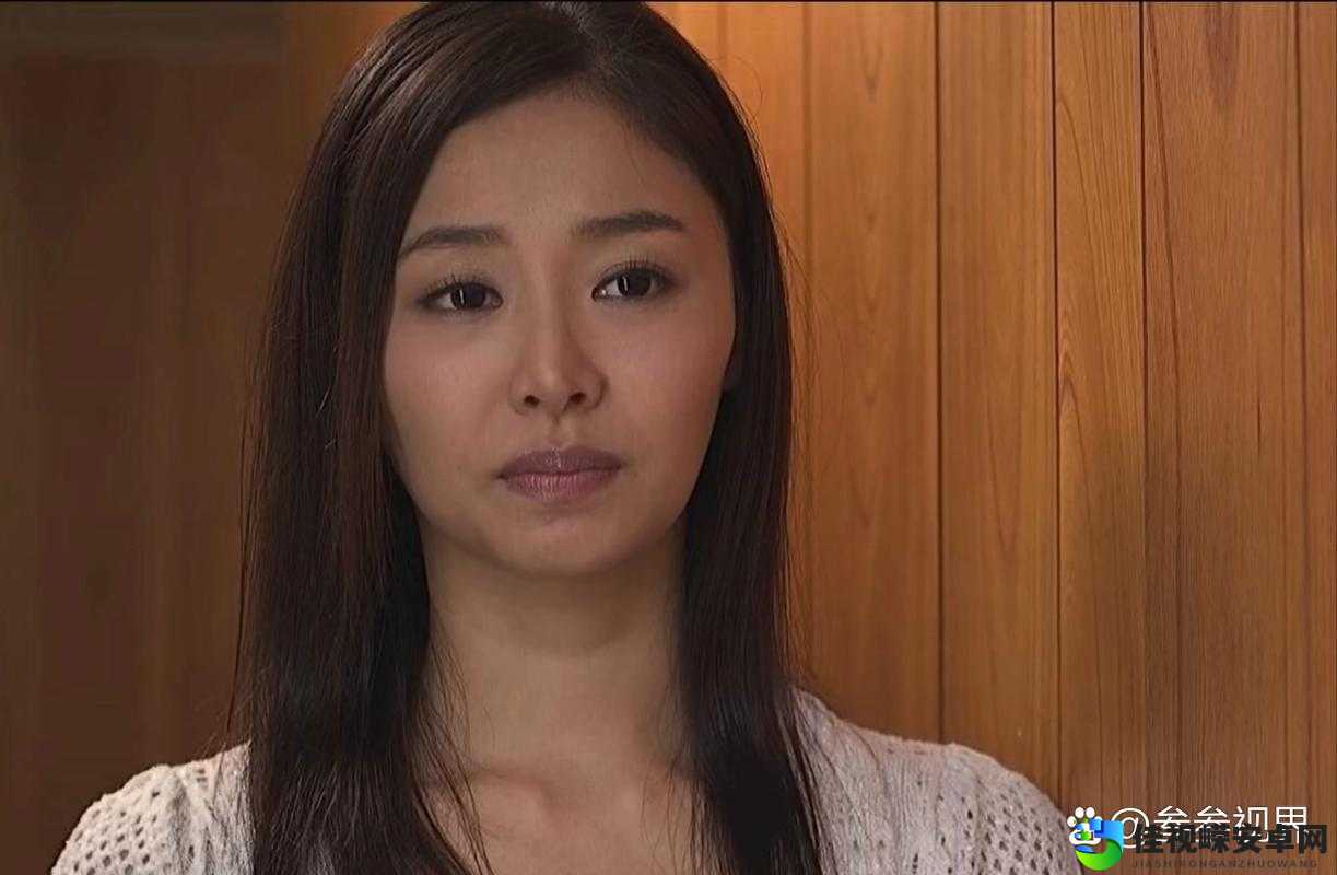 先の欲求不満夏目彩春爆红背后：解构当代女性成长密码