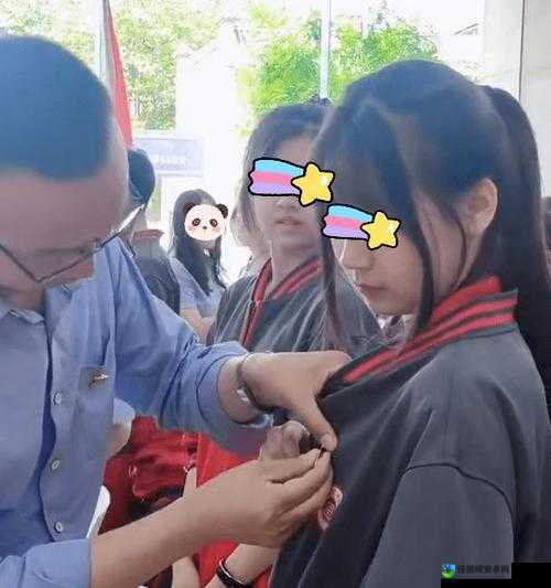 奶罩伸进揉捏高中HH：当代青少年情感压力下的成长隐喻