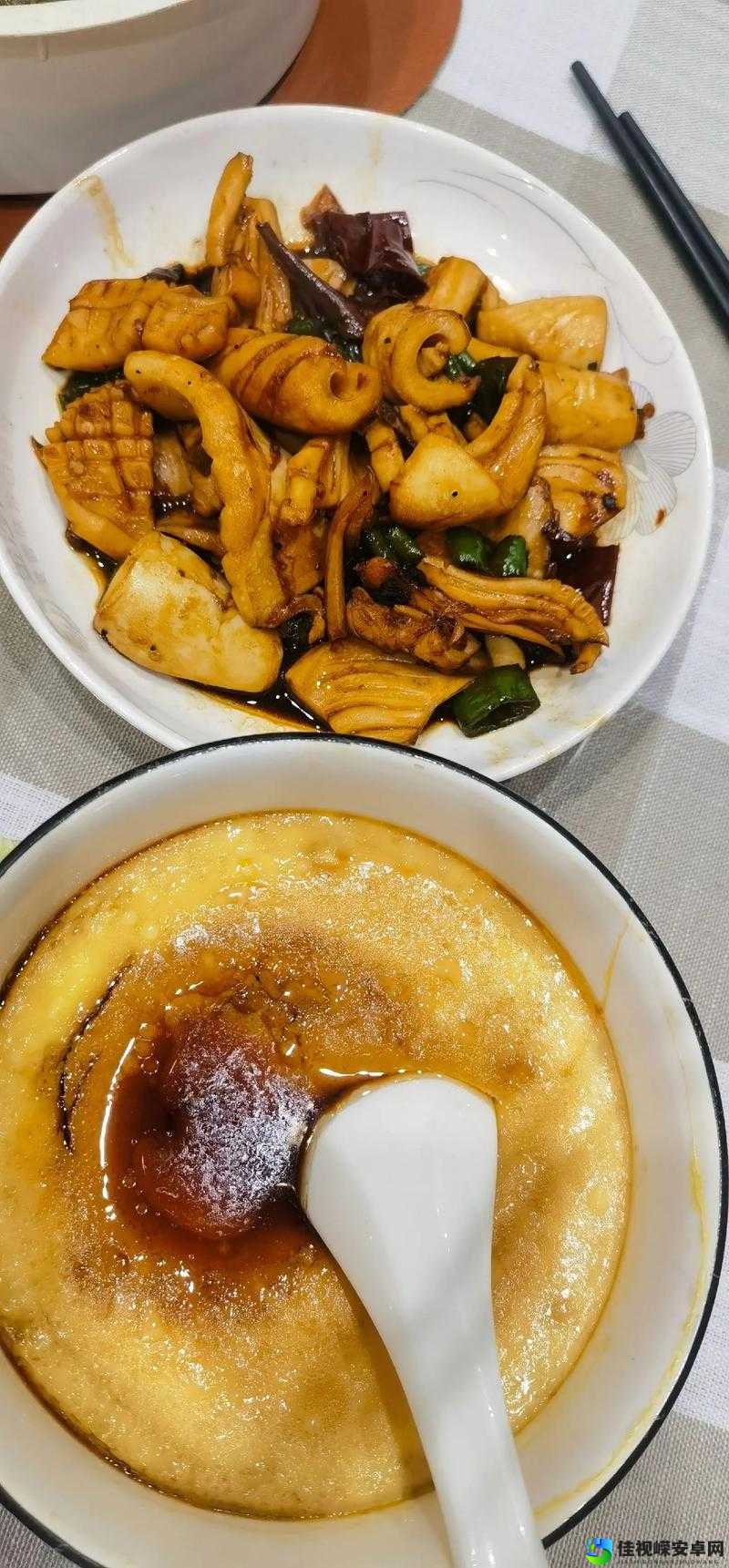 公与苏晴厨房视频爆红网络：一场厨房日常引发的情感共鸣
